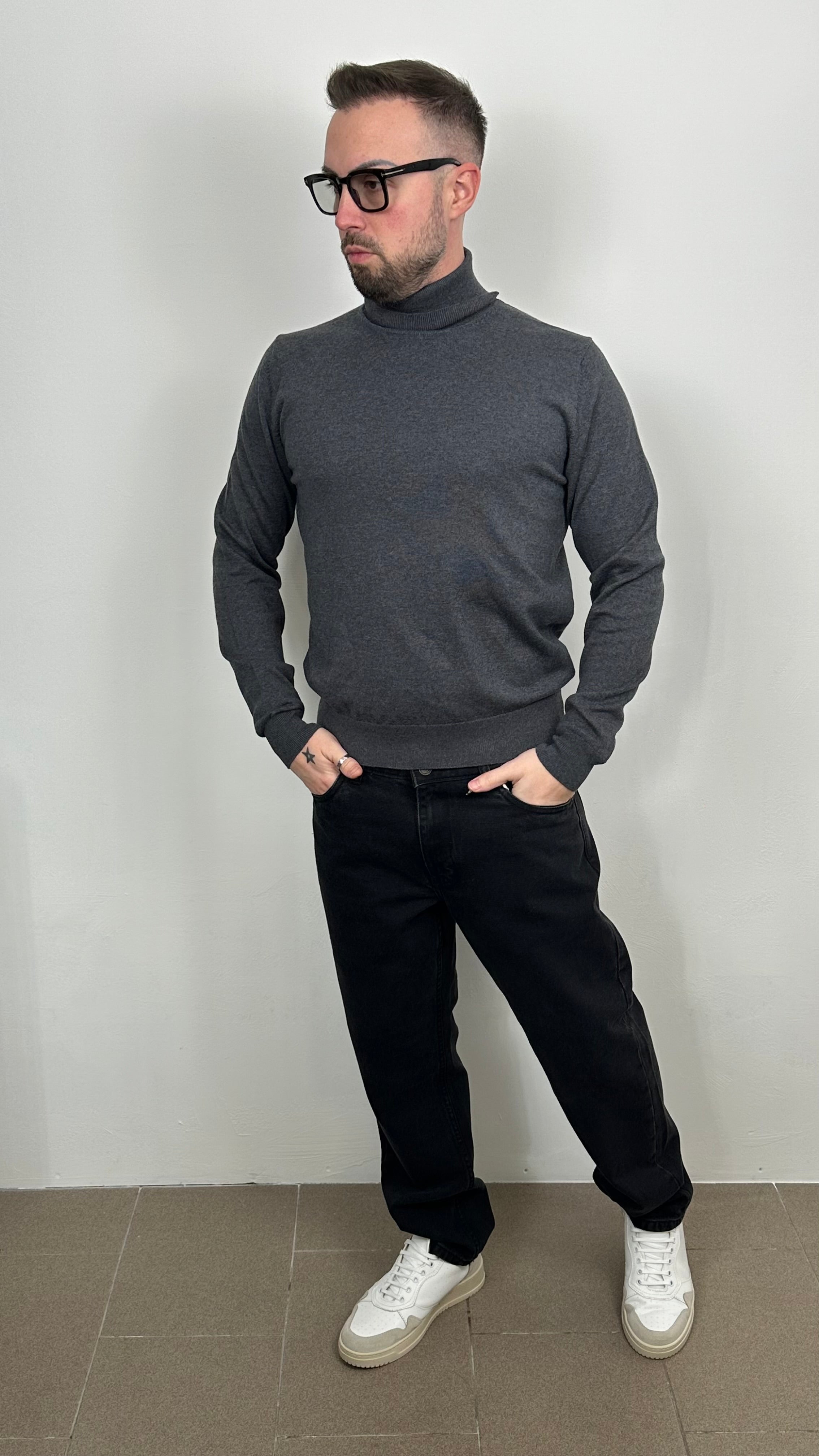 Maglione "IMPERIAL" collo alto tinta unita