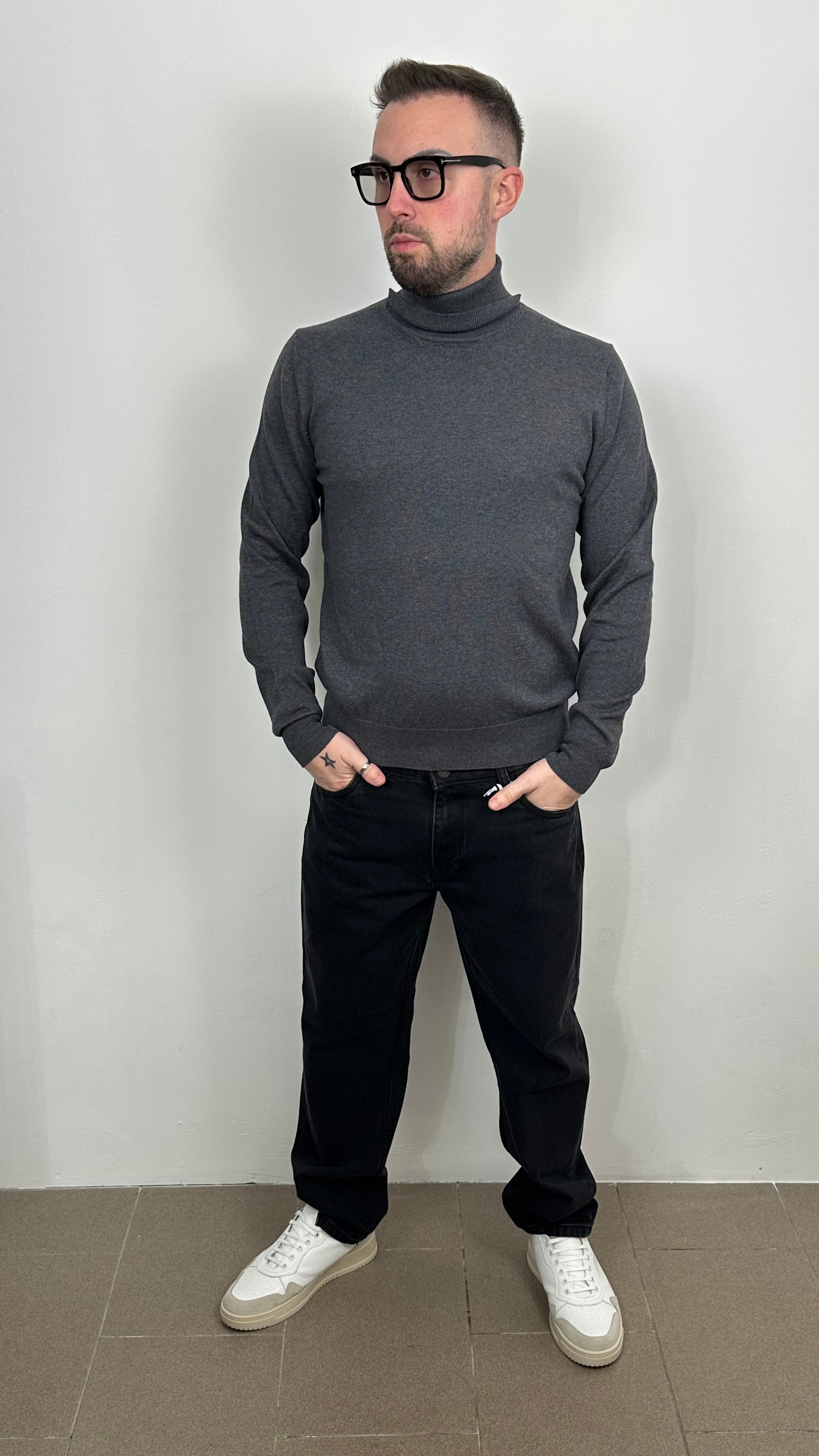 Maglione "IMPERIAL" collo alto tinta unita