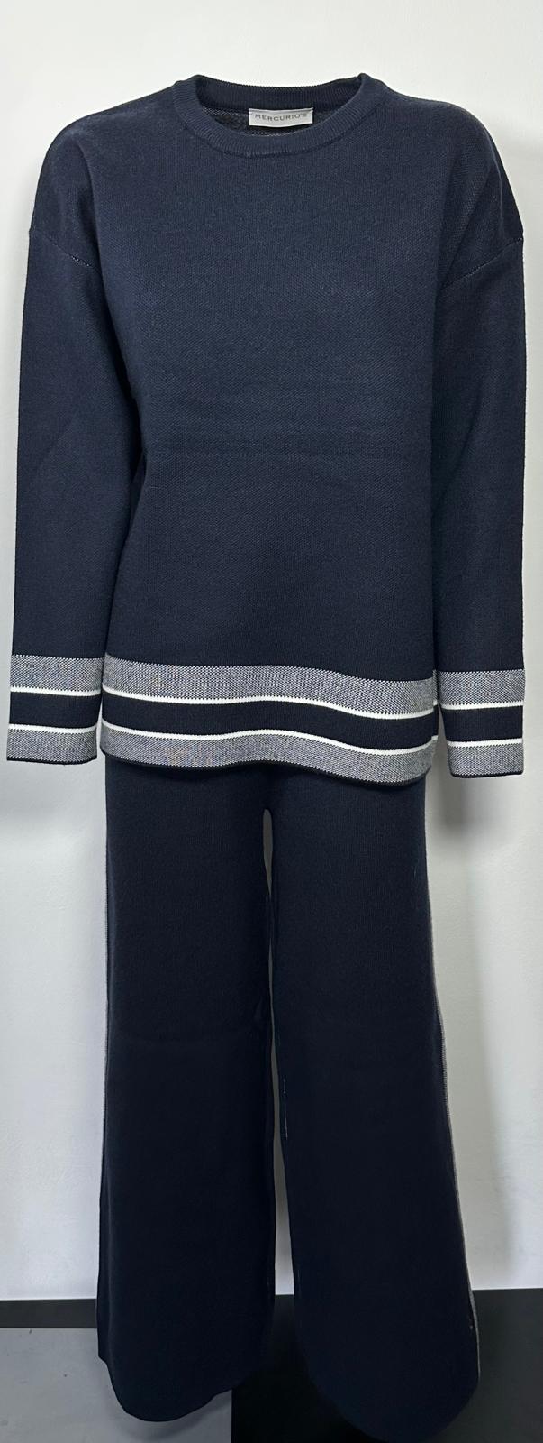 Completo in maglia con dettagli a contrasto