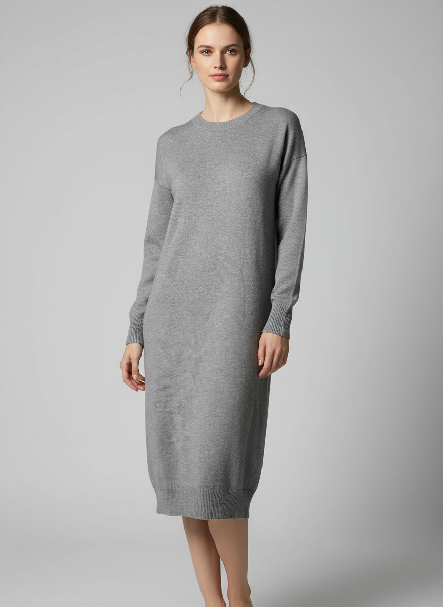 Abito in maglia con cintura a catena