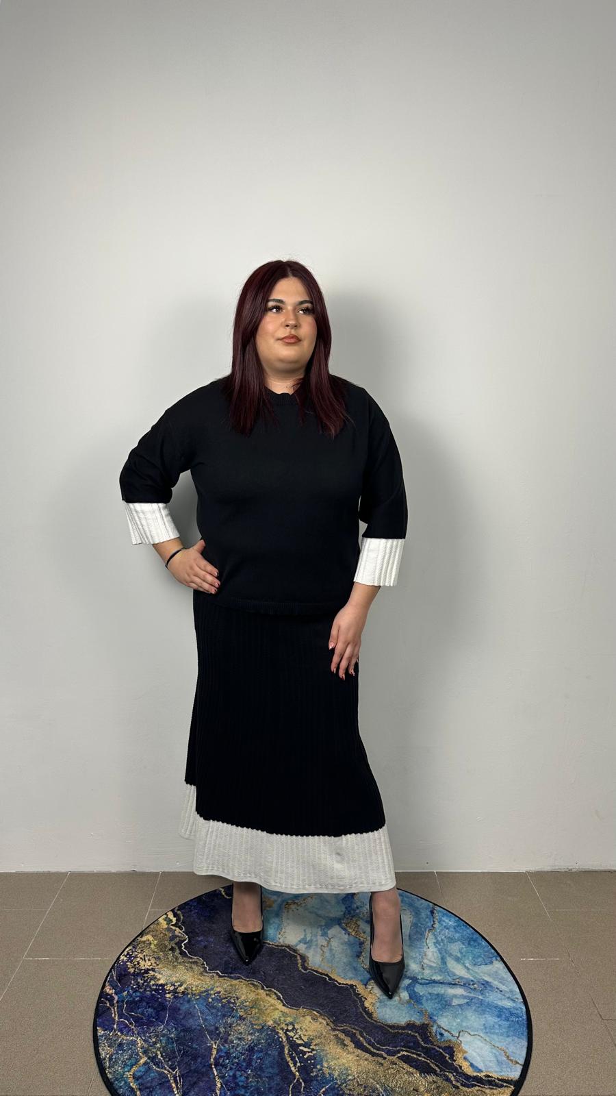 Completo in maglia con gonna