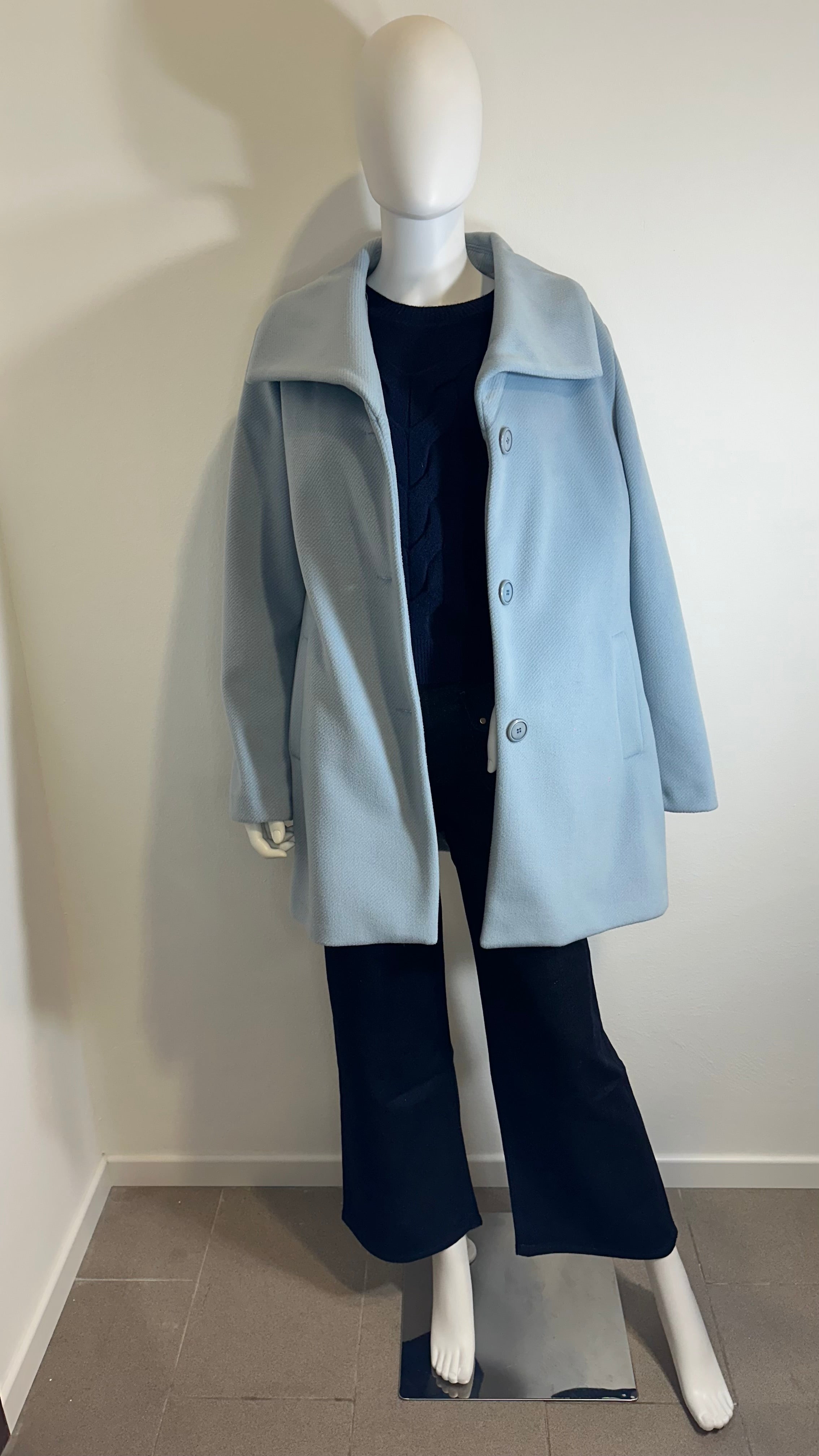 Cappotto monopetto colletto ampio