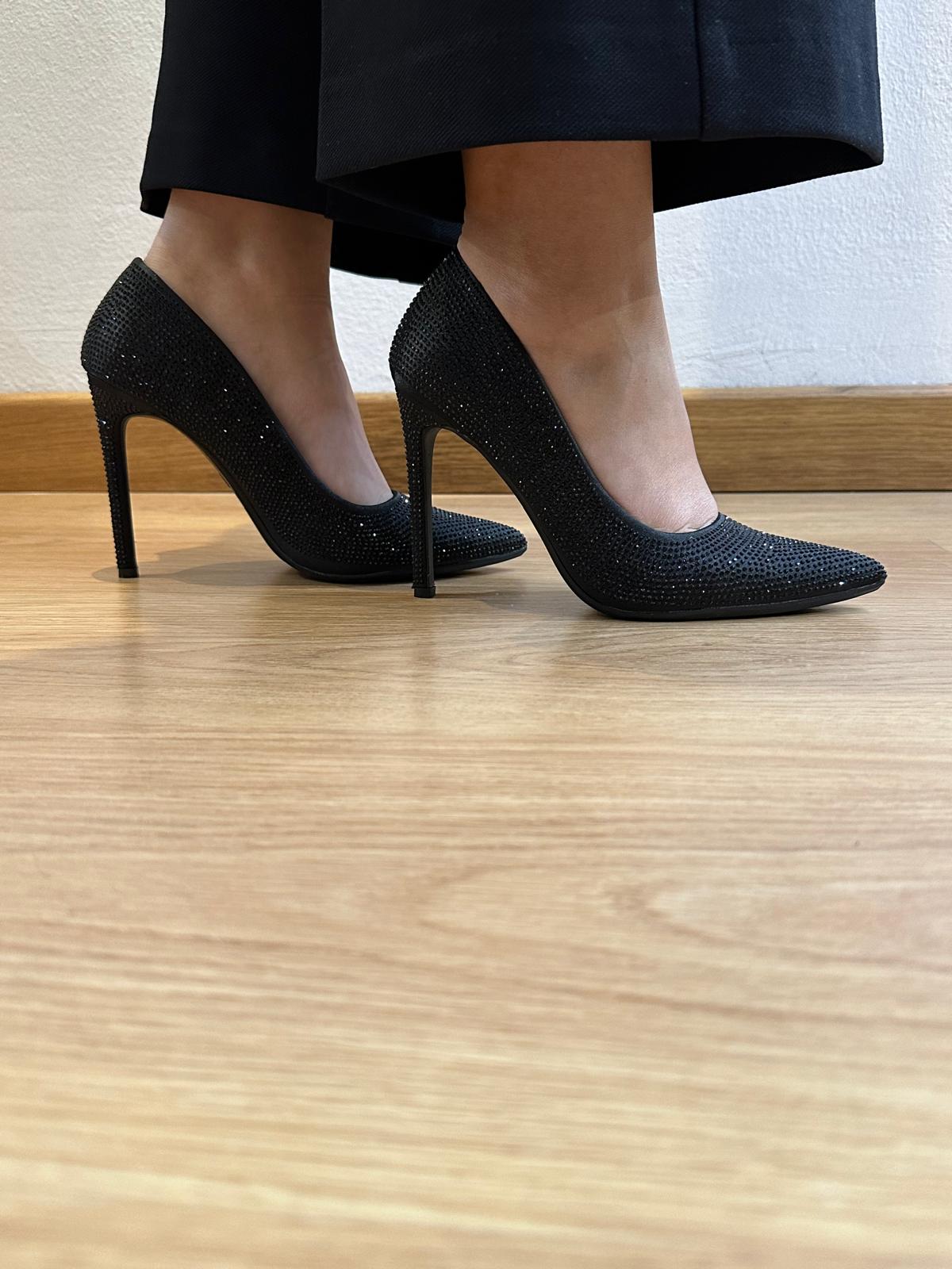 Décolleté nera con strass