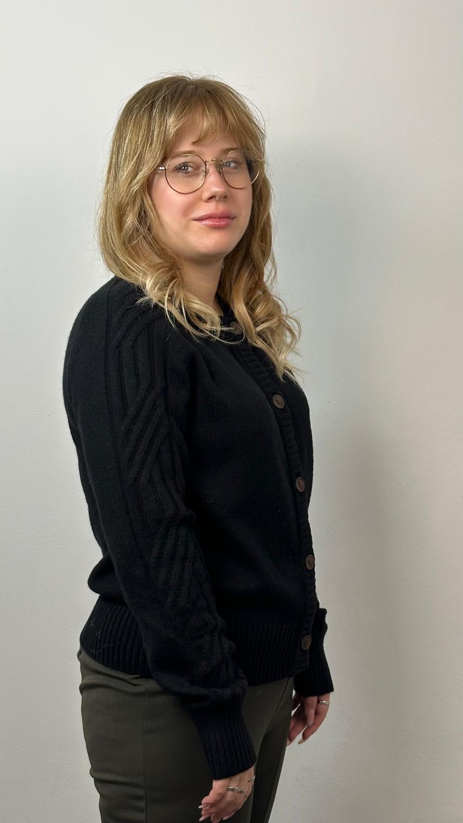 Cardigan con lavorazione a intreccio nelle maniche