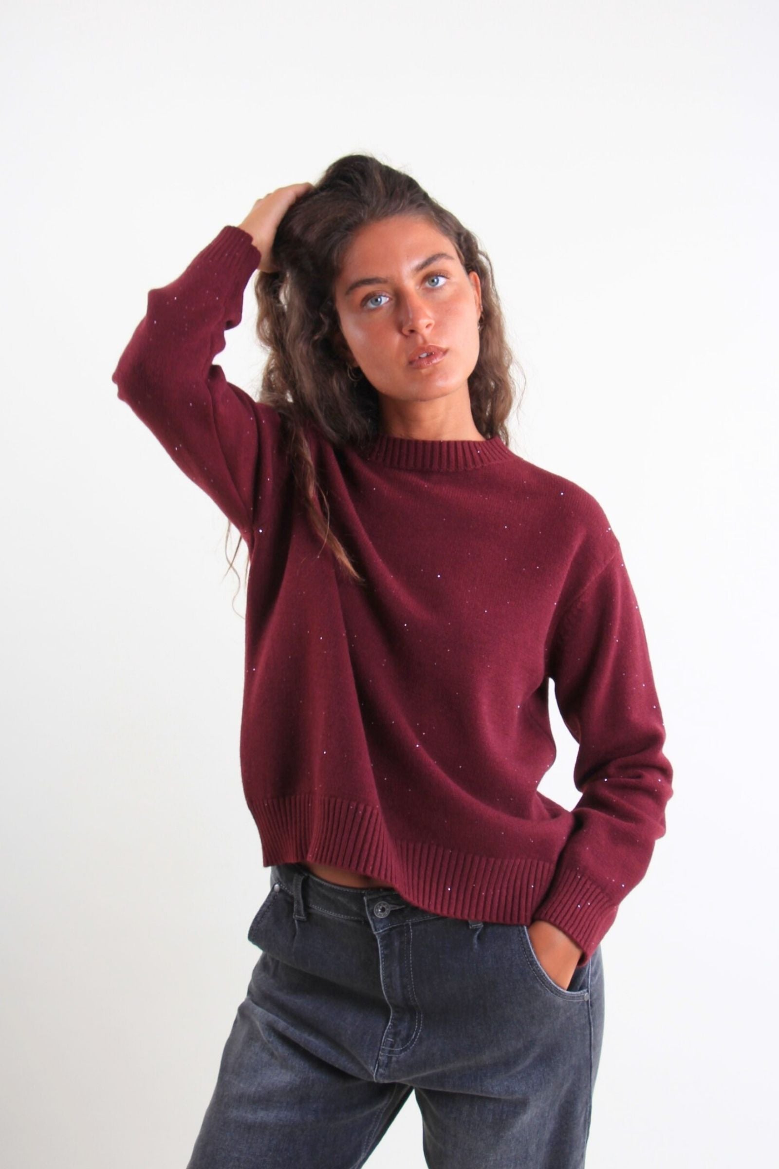 Maglione girocollo con micro paillettes
